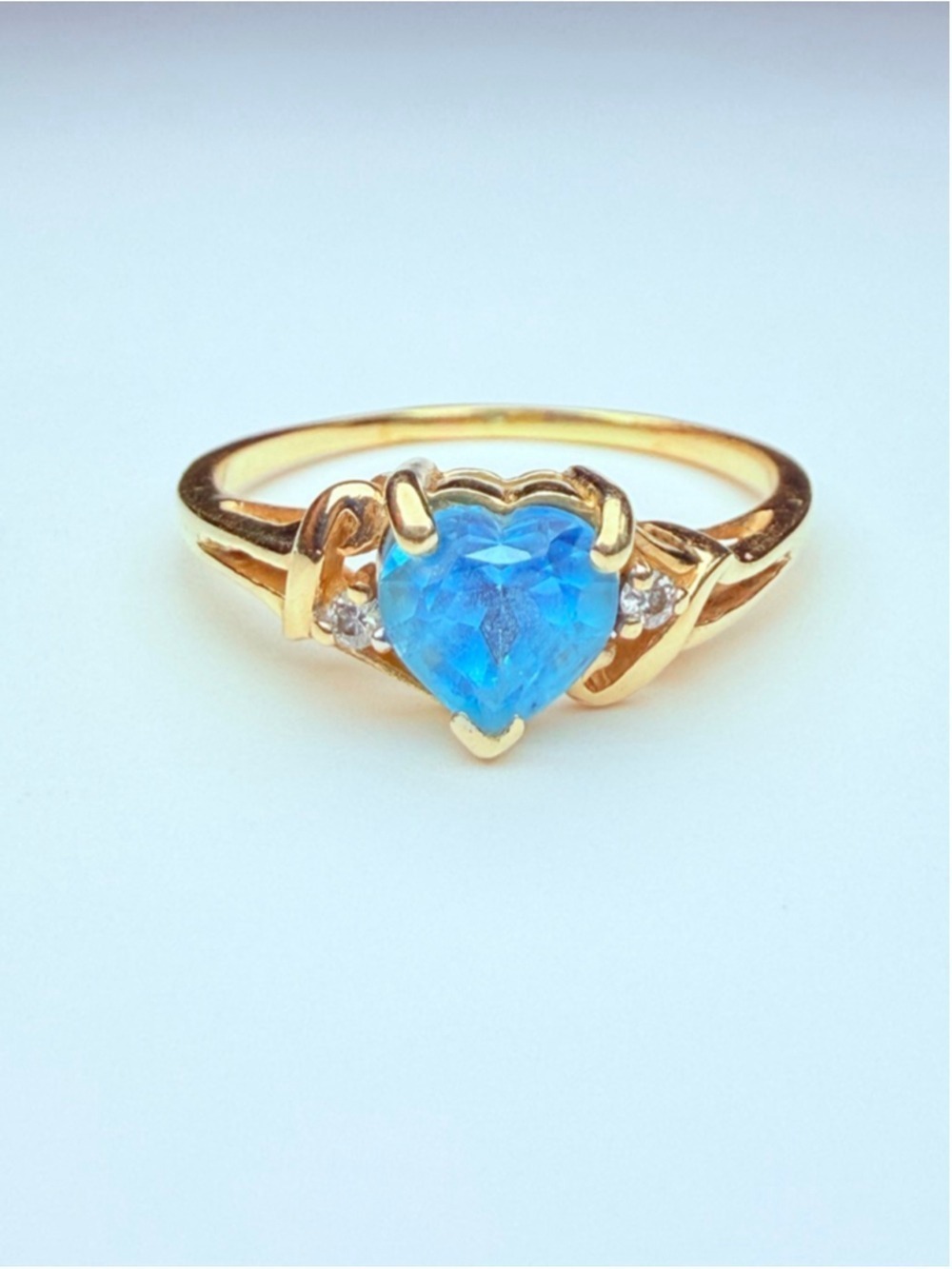 14K Solid Yellow Gold Genuine Diamond Swiss Blue Topaz Heart Vintage Ring